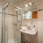 Mamooserhof هوبفغراتن إم بريكسنتال