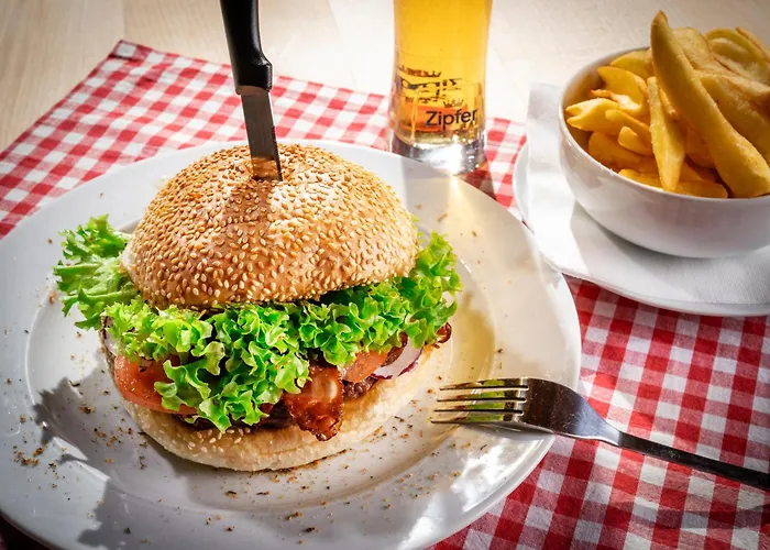 Han/Misafirhane Mamooserhof *