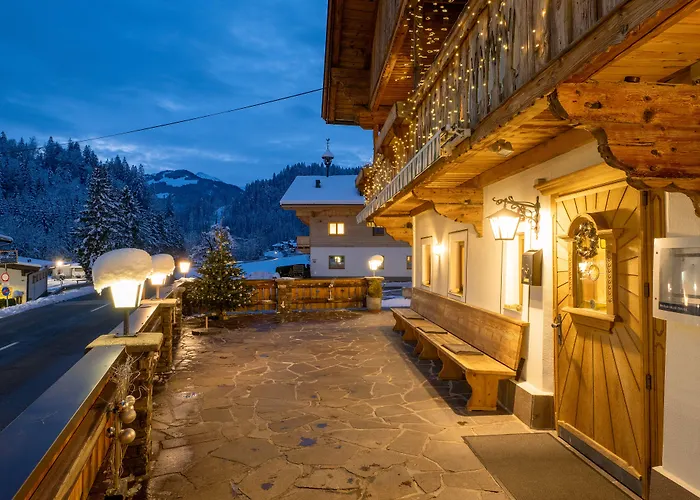 Han/Misafirhane Mamooserhof *